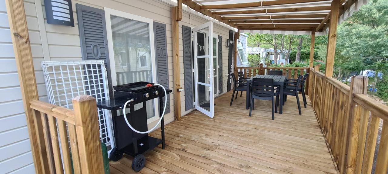 Mobilhome 2 Ch,1 Salon 40m2 De Charme Dans *** Campsite *