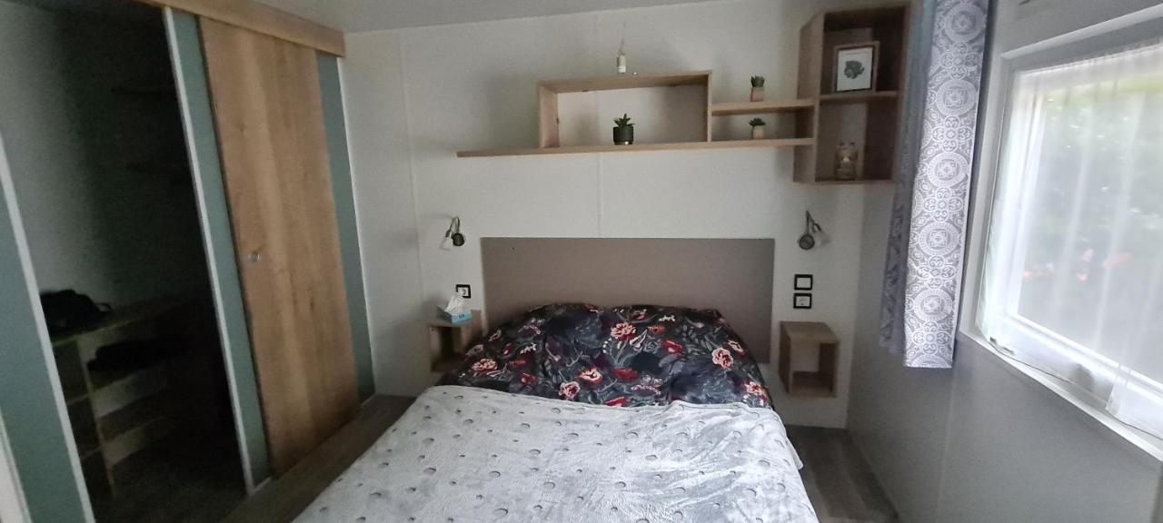Mobilhome 2 Ch,1 Salon 40m2 De Charme Dans *** Saint-Julien-en-Born