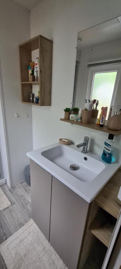 Camping Mobilhome 2 Ch,1 Salon 40m2 De Charme Dans ***